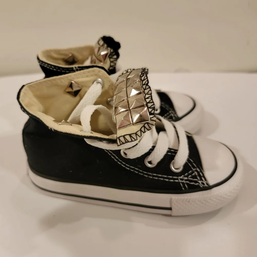 Chuck Taylor All Star TODDLER HIGH TOP SHOE size 7 infant boys girls Studded